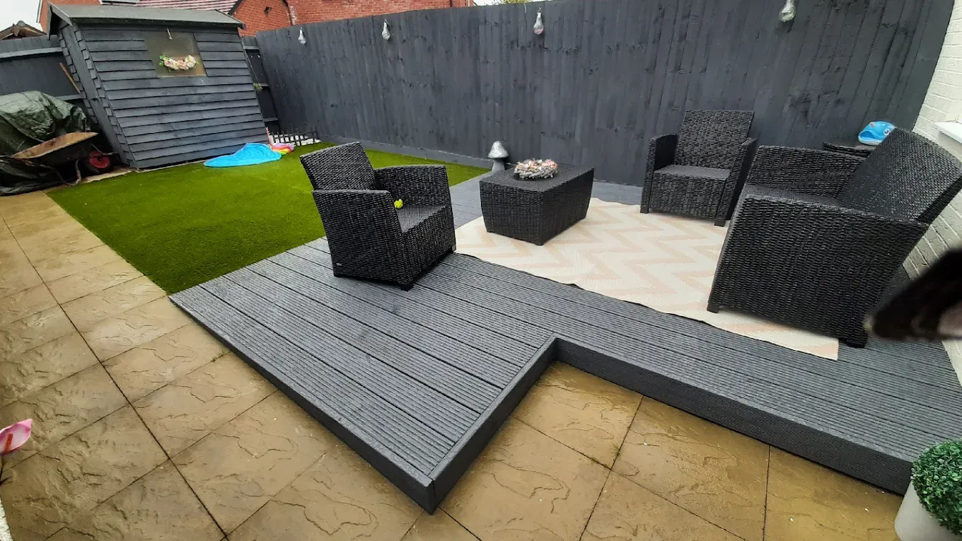 Modern patio with composite decking and artificial grass in Bedfordshire - Garden transformation by Fence & Garden Designs
